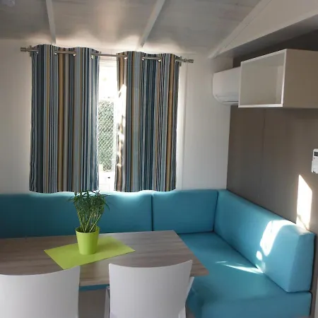 Camping L'Elephant Saint-Raphaël Buitenkant foto