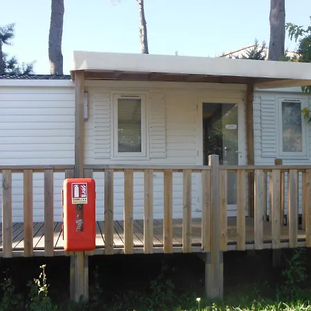 Camping L'Elephant Saint-Raphaël Buitenkant foto