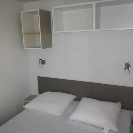 Camping L'Elephant Saint-Raphaël Buitenkant foto
