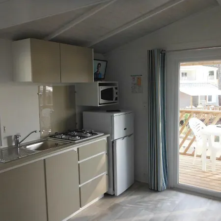 Camping L'Elephant Saint-Raphaël Buitenkant foto